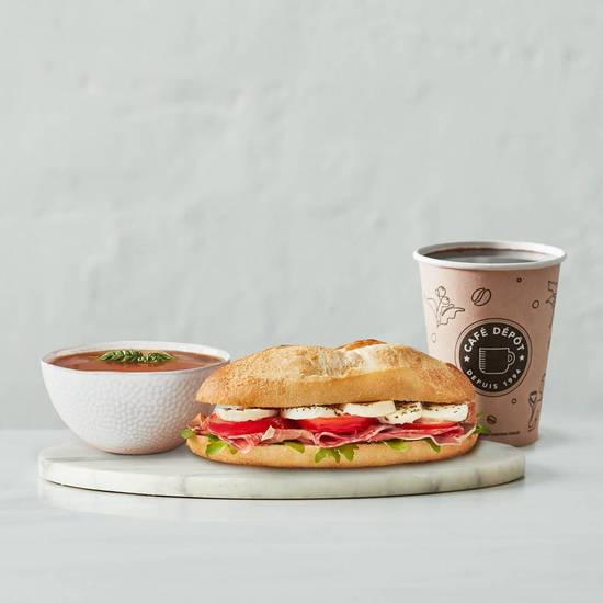 Trio sandwich avec salade et café filtre 12 oz/Sandwich trio with salad and a 12 oz filter coffee