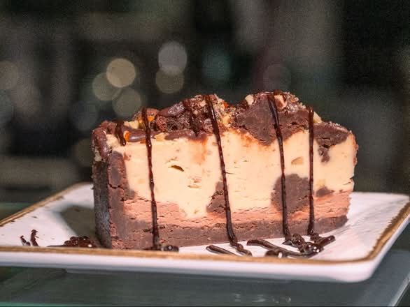 Peanut Butter Fudge Cheesecake