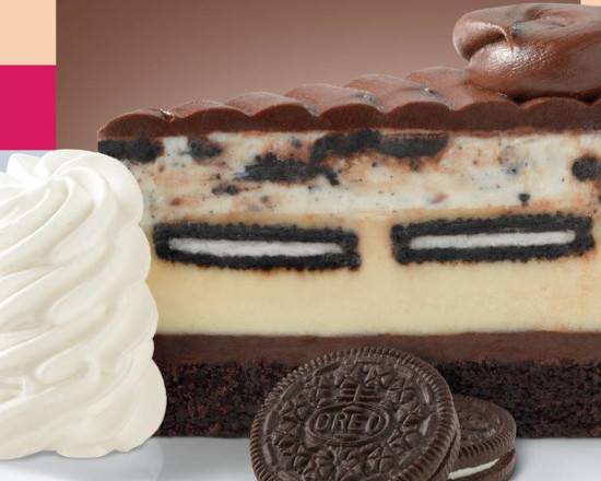 The Cheesecake Factory - Oreo cookies & cream Cheesecake