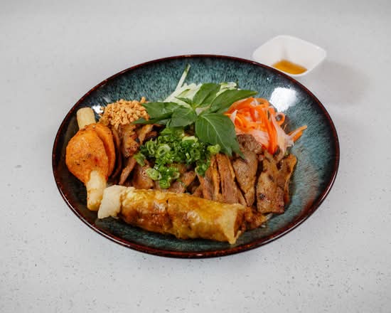 504. Grilled Pork & Pork Sausage (2 Pcs) / Bún Thịt Nướng, Nem Nướng