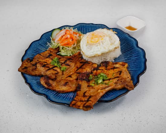 404. Grilled Pork Chop & Fried Egg (2 Pcs) / Cơm Tấm Sườn Nướng, Trứng Ốp La