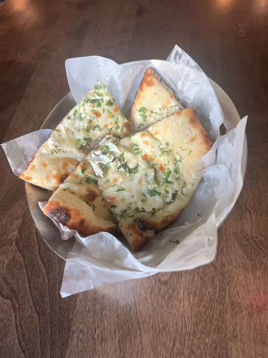 bullet 350 Cream cheese naan