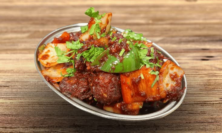 VEG MANCHURIAN DRY 8 10pcs