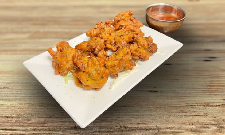 ONION BHAJI (8pcs)