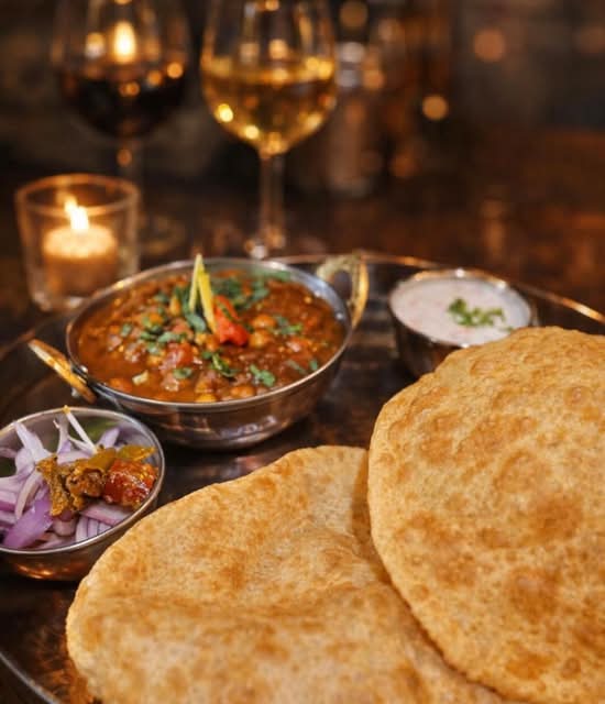 Channa Bhatura (2 pcs)