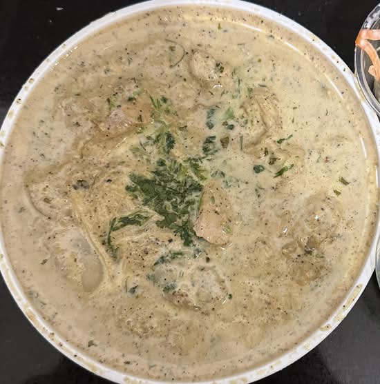 Chicken Kali Mirch (Semi Gravy)