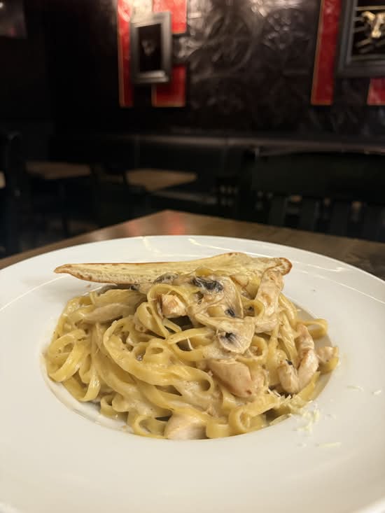 FETTUCCINE ALFREDO(VEGETARIAN)