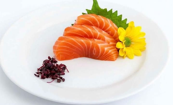 Sake - Salmon Sashimi (3pcs)