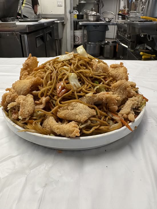 Crispy Chicken Chow Mein