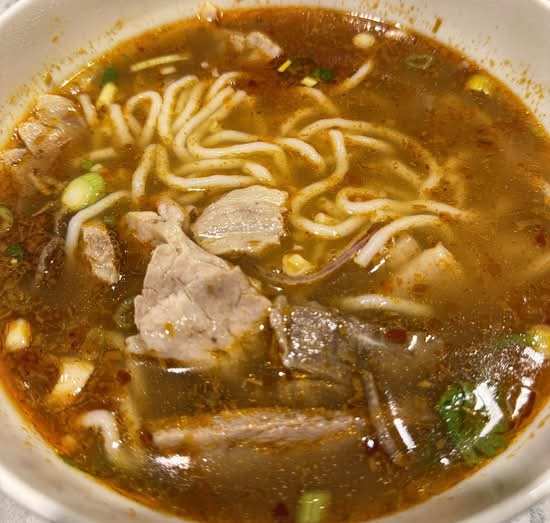 Huế Spicy beef noodles soup