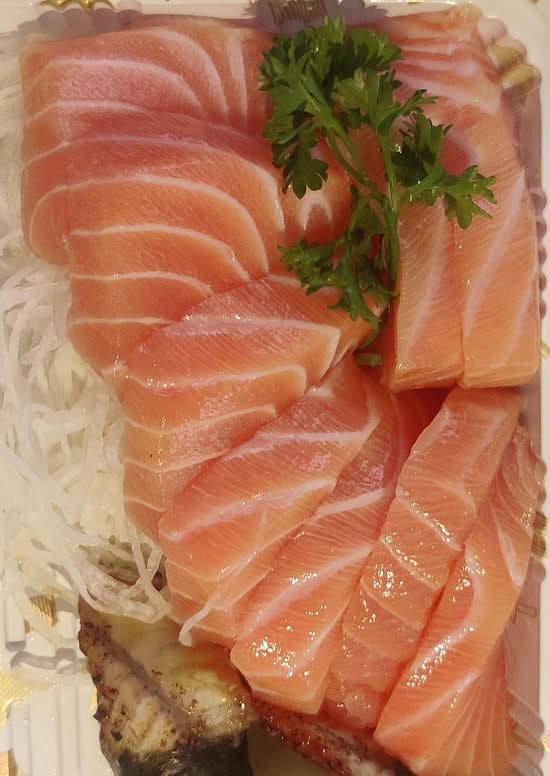Salmon Sashimi