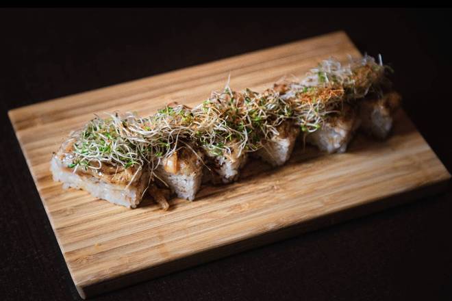 Tuna Oshi Sushi