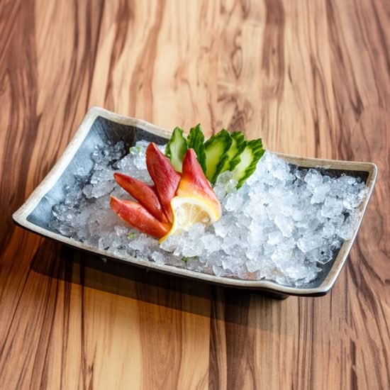 Hokkigai Sashimi (4pcs)