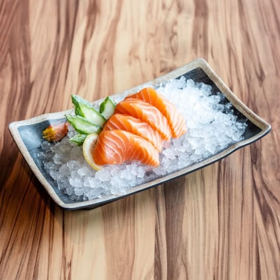 Sake Sashimi (4pcs)