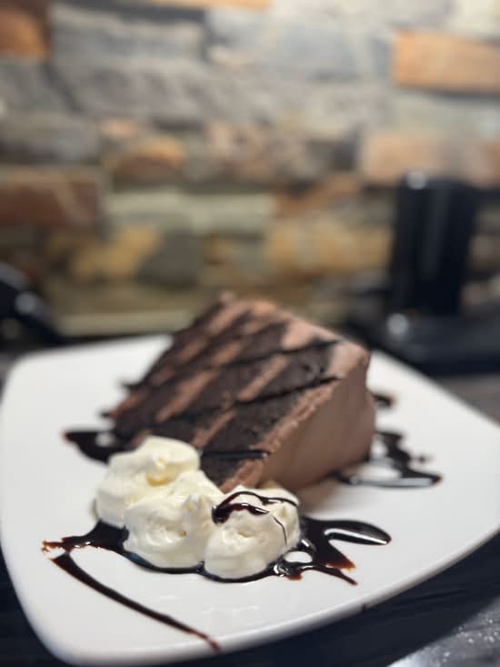Tripple Layer Chocolate Cake