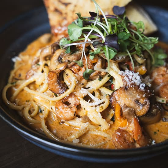 CREOLE SHRIMP LINGUINE