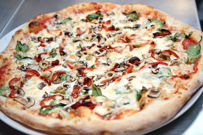Classic Vegetarian Pizza
