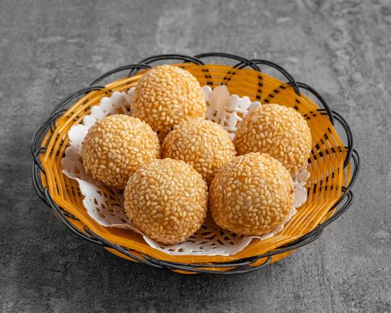 A24. Sesame Balls (6 Pcs)