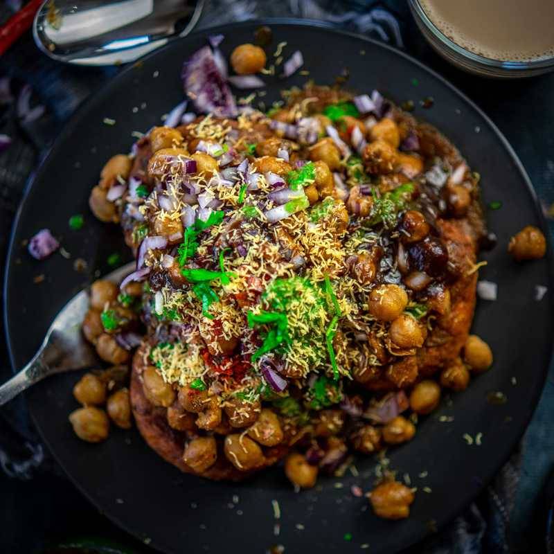 ALOO TIKKI CHAAT