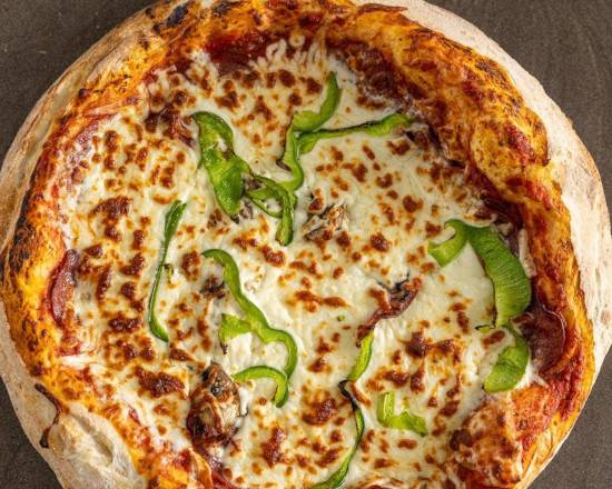 Pizza Garnie / All Dressed Pizza