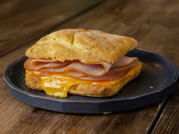 ⚡Biscuit ▸ Smoked Turkey & Aged Cheddar