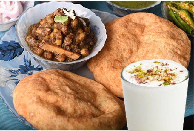 Chana Bhatura Thali w Lassi
