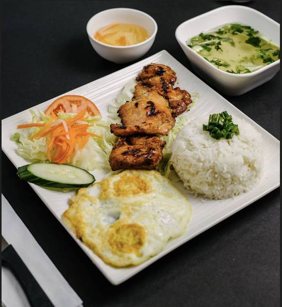 C7 Grilled Chicken & Fried Egg on  Rice