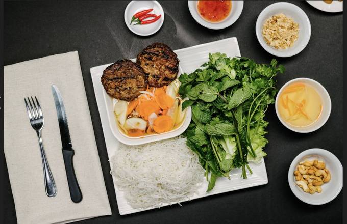 B13 Hanoi Style Vermicelli