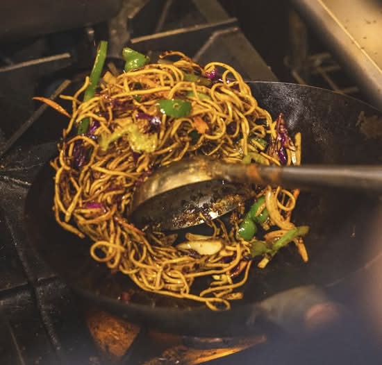 Desi stayle nuddles, veg Manchurian dry