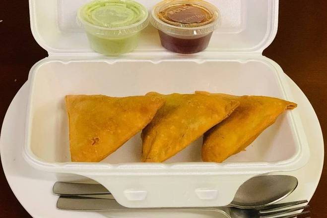 Vegetable Samosa (3 pcs)