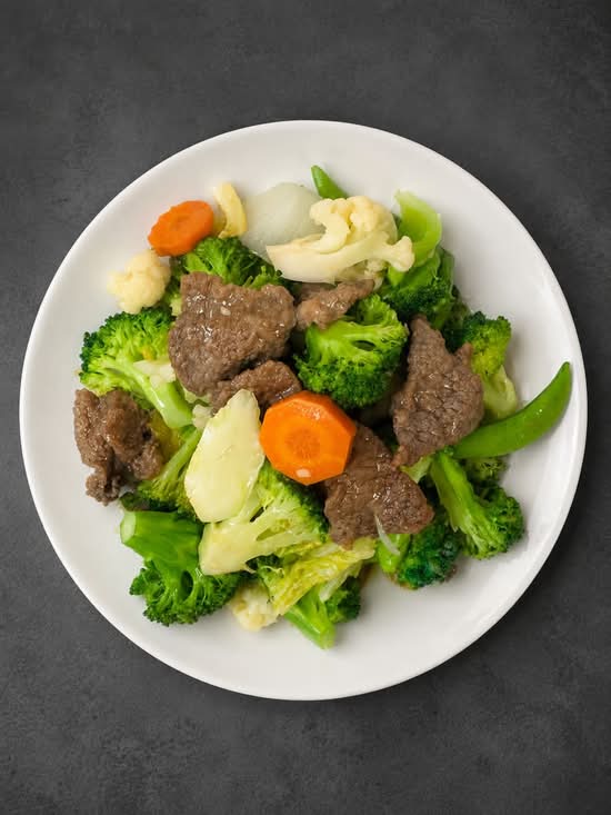 46. Beef and Mixed Greens