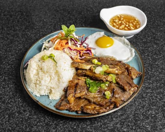 Cơm Sườn Bò Ốp La / Grilled Beef, Sunny Egg with Steamed Rice