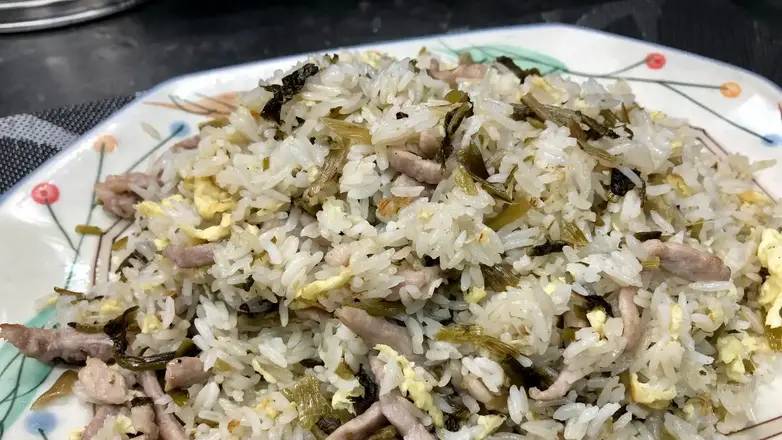478. Stir-Fried Rice with Shredded Pork and Preserved Vegetable 雪菜肉炒飯