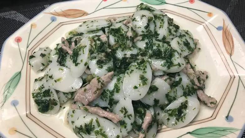 413. Fried Rice Cake with Shredded Pork and Shepherds Purse 齋菜肉絲炒年糕