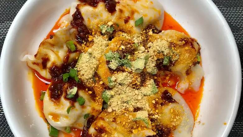375. Jiaozi Stuffed with Pork and Chinese Chives in Hot and Spicy Chili Sauce 韭菜水餃