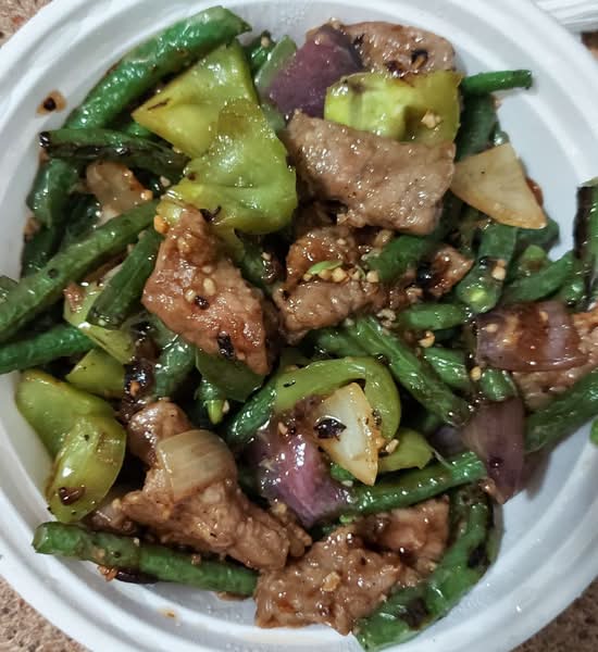 60.Sliced Beef with Green Beans in Black Bean Sauce