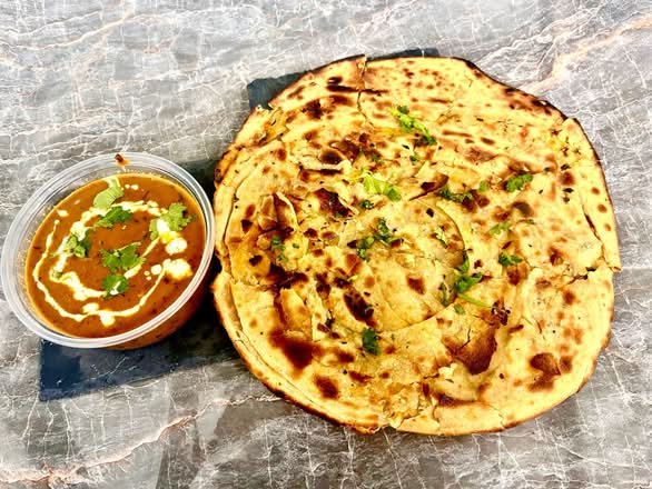 Lachha Paratha with Dal Makhani