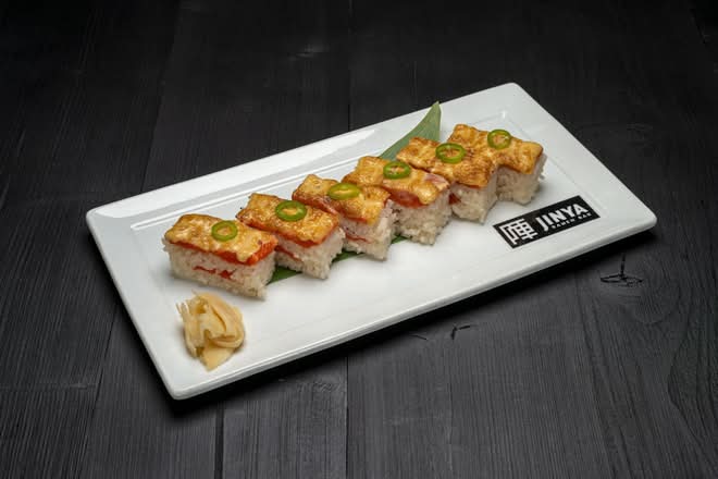 Aburi Oshi-Sushi Salmon* 6p