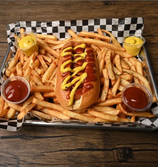 Hot dog avec 1 frites/1 fries