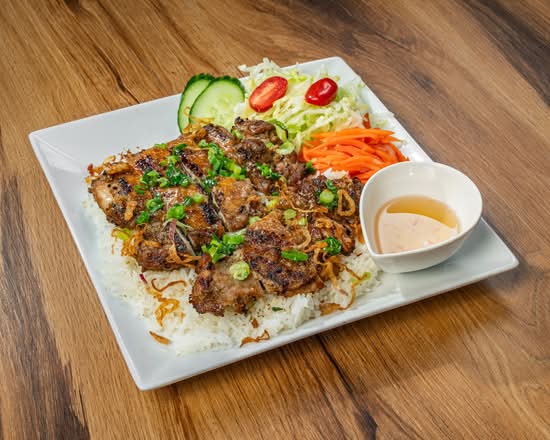 Lemongrass Chicken on Rice | Com Ga Nuong (Halal + Gluten Free)