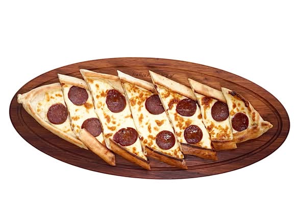 Sucuklu Pide