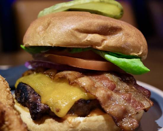 Bacon Cheeseburger (6 oz)
