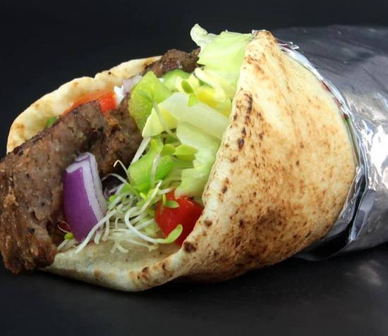 Famous Chicken and Lamb Fusion Donair 🍁