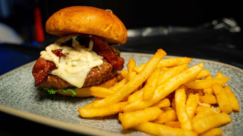 Truffle Mushroom Swiss Burger (8 oz)
