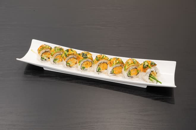 Veggie Dragon Roll (8 Pcs)