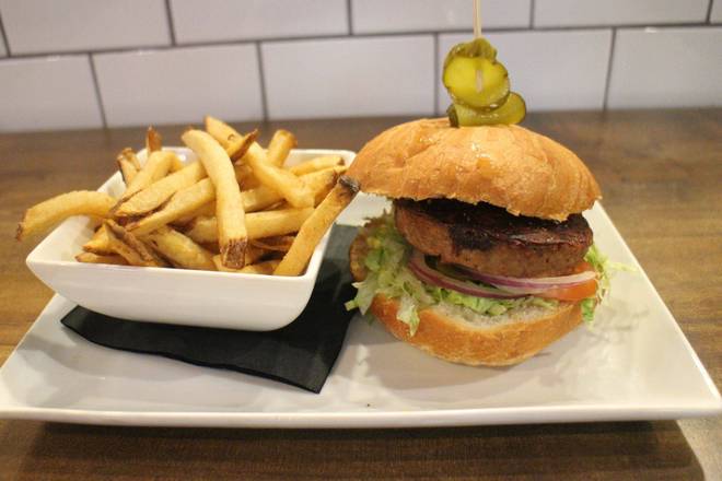 Beyond Veggie Burger (V)