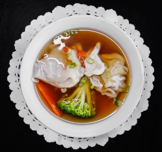 LG Wonton Noodle Soup