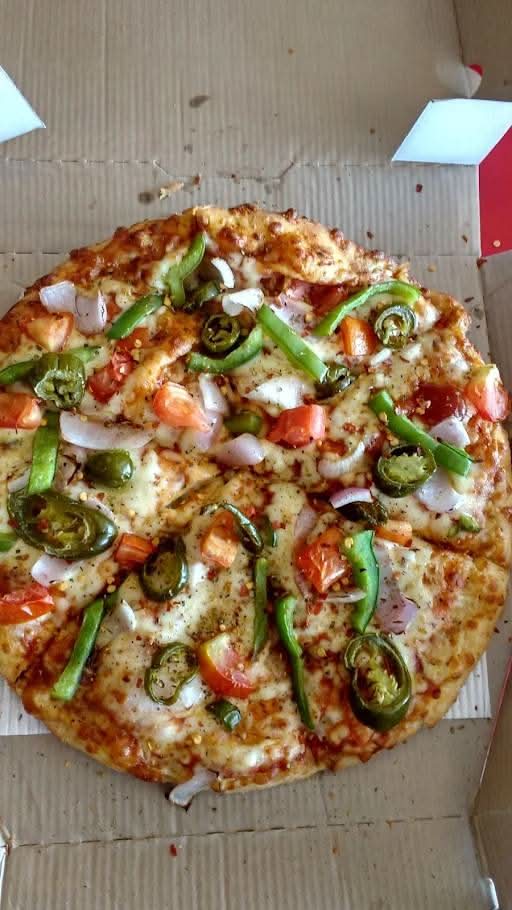 Build your Favourite Medium Pizza