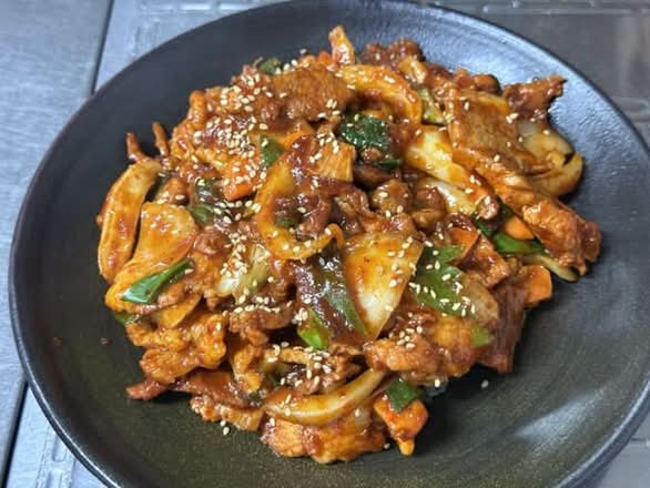 Jeyuk Rice Bowl