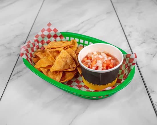 Pico De Gallo & Chips